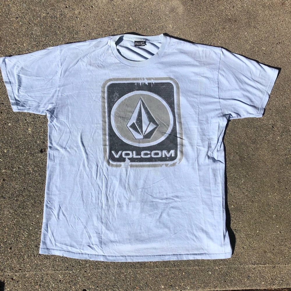 Y2K Vintage Volcom Shirt